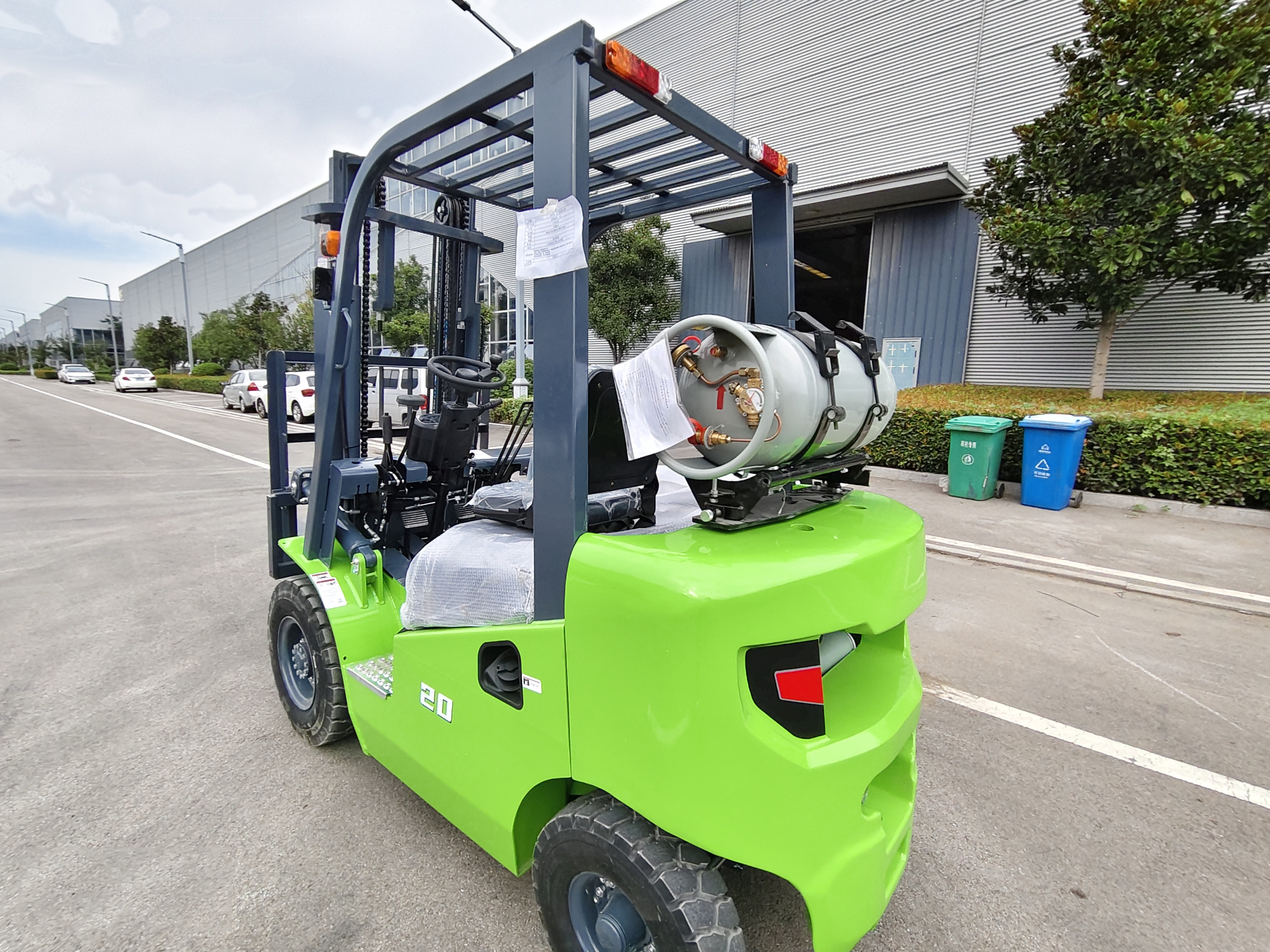 双燃料平衡重式叉车